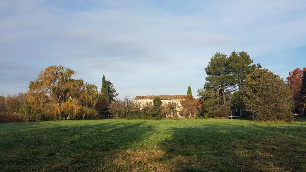 Mas De Ferigoulet -"La Rose Des Vents"& Univers Enfants "Lou Pitchoun" Orgon ภายนอก รูปภาพ